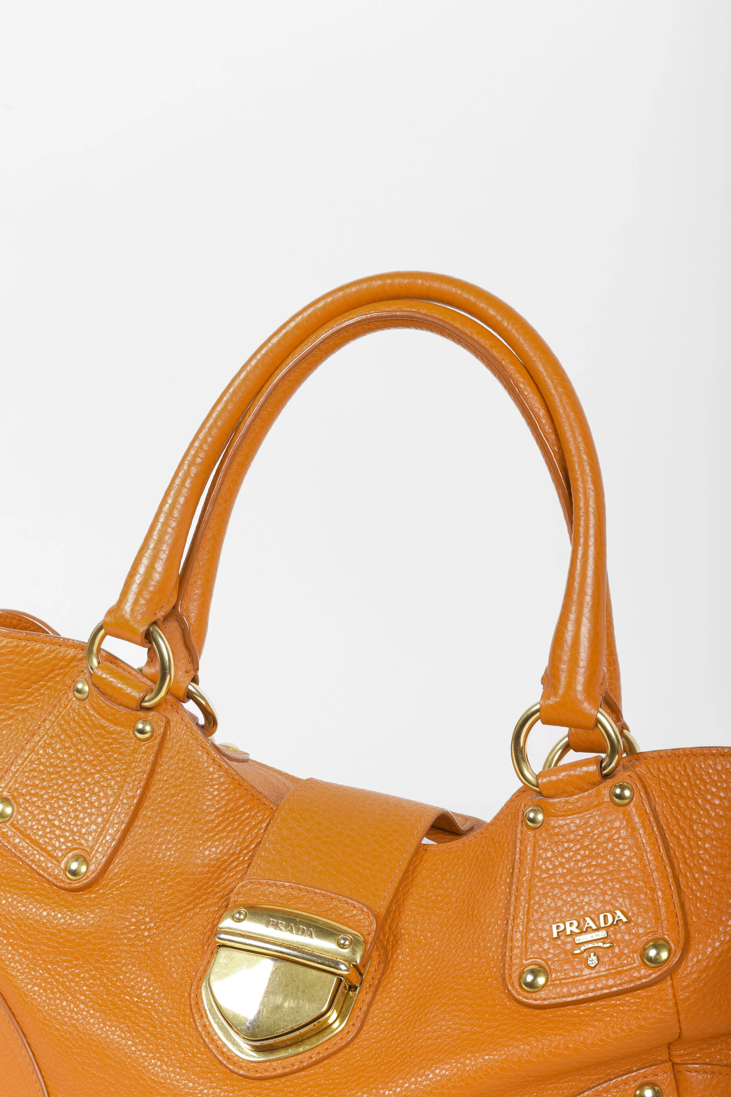 Prada pebbled 2025 shoulder bag